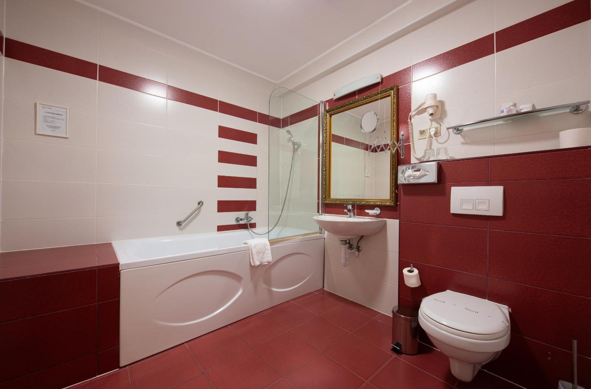 Calimbra Wellness Hotel Superior Miskolc Esterno foto