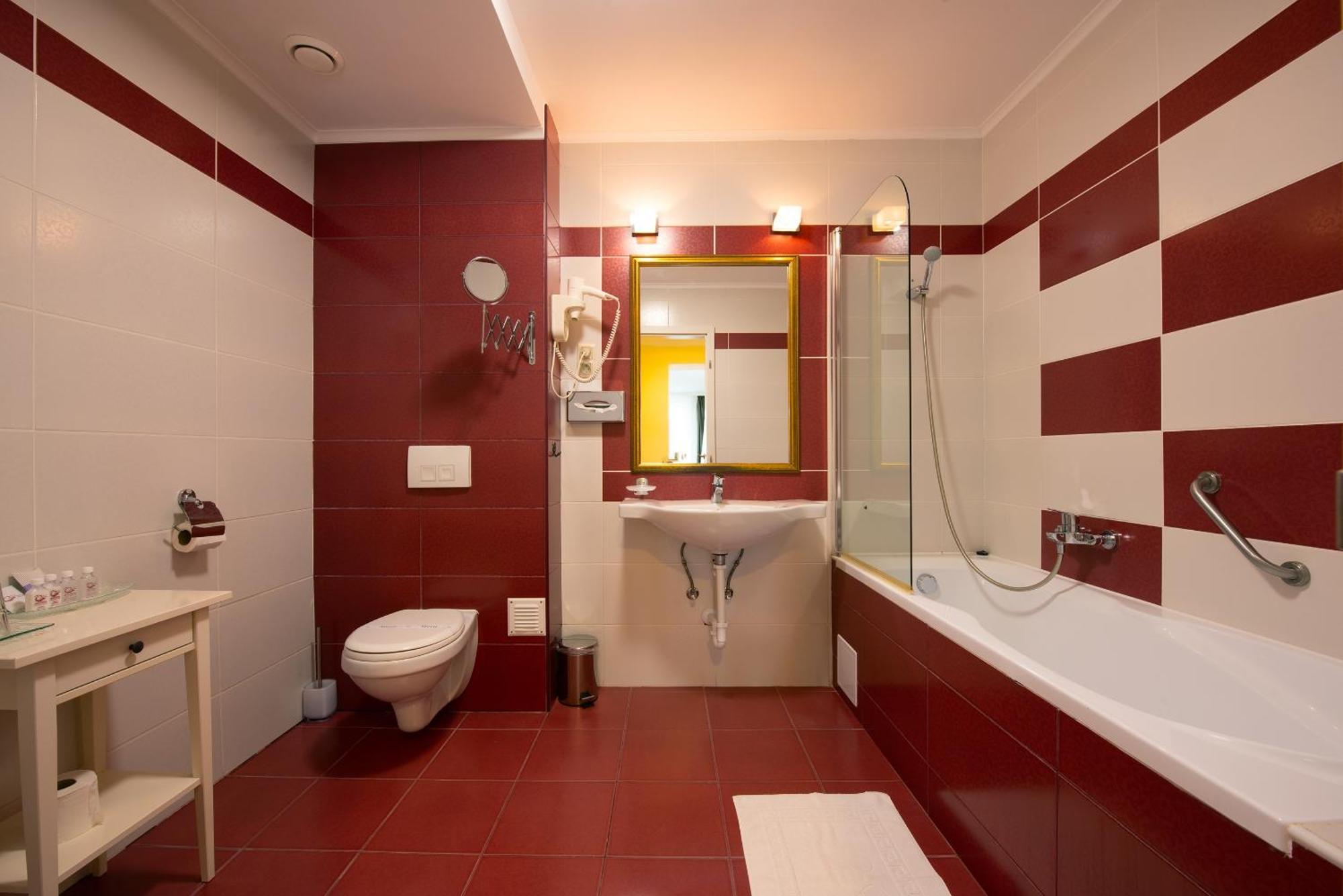 Calimbra Wellness Hotel Superior Miskolc Esterno foto