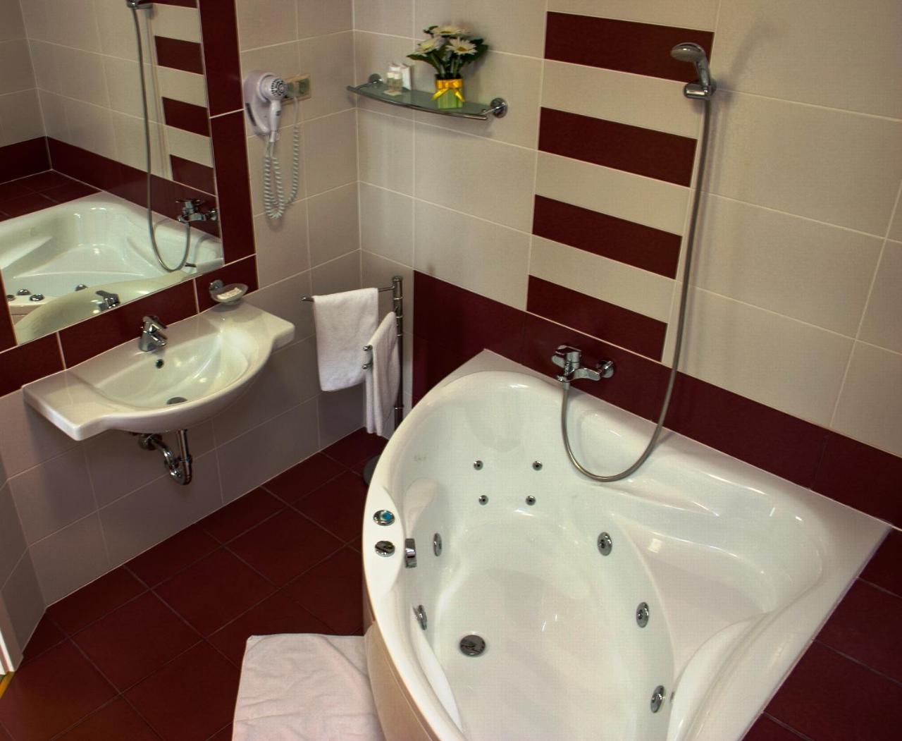 Calimbra Wellness Hotel Superior Miskolc Esterno foto